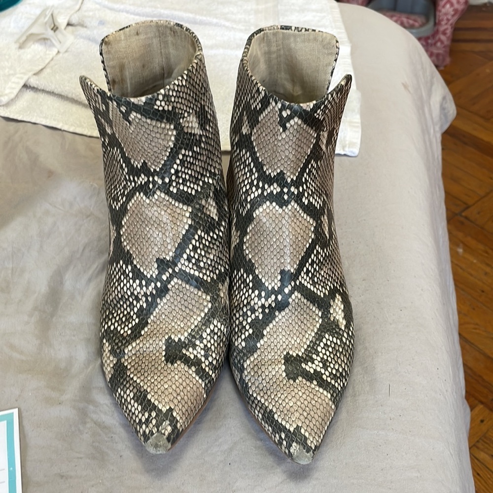 Gorgeous used booties